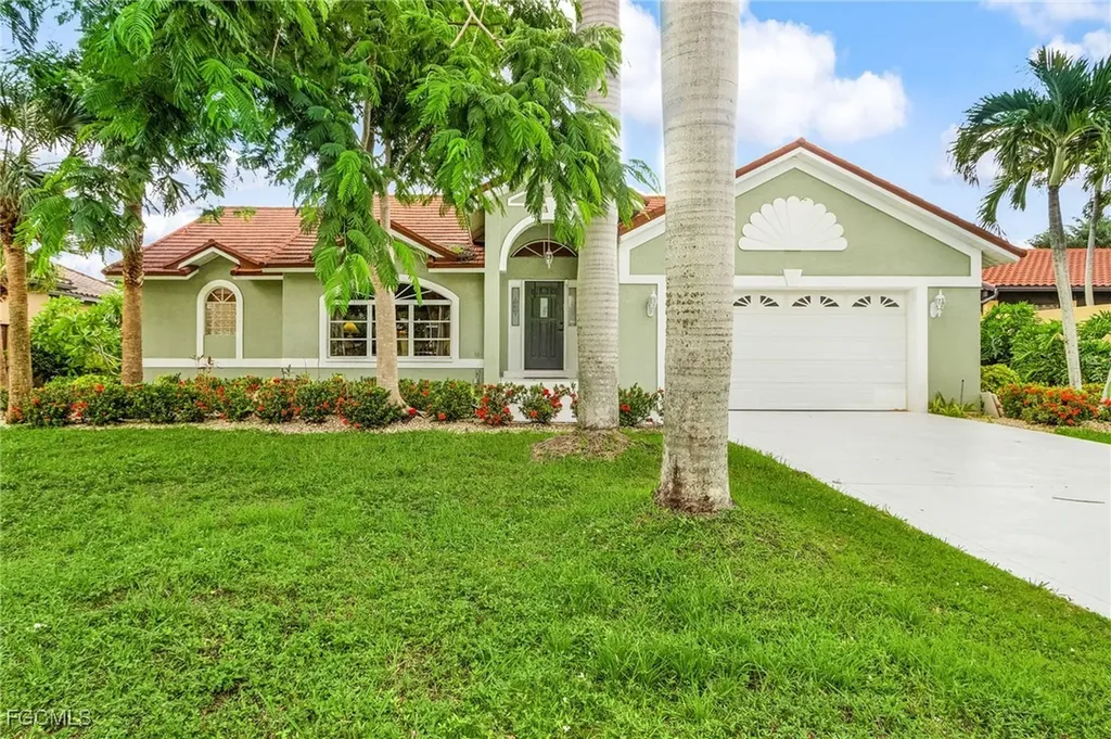 8549 S Lake Circle Fort Myers FL 33908