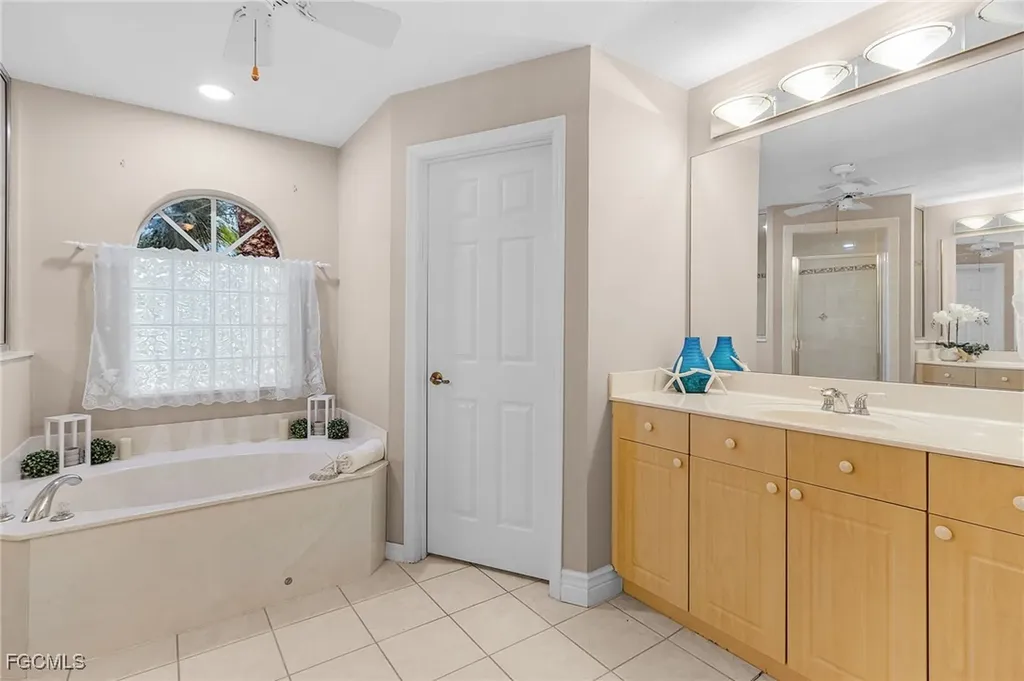 8549 S Lake Circle Fort Myers FL 33908