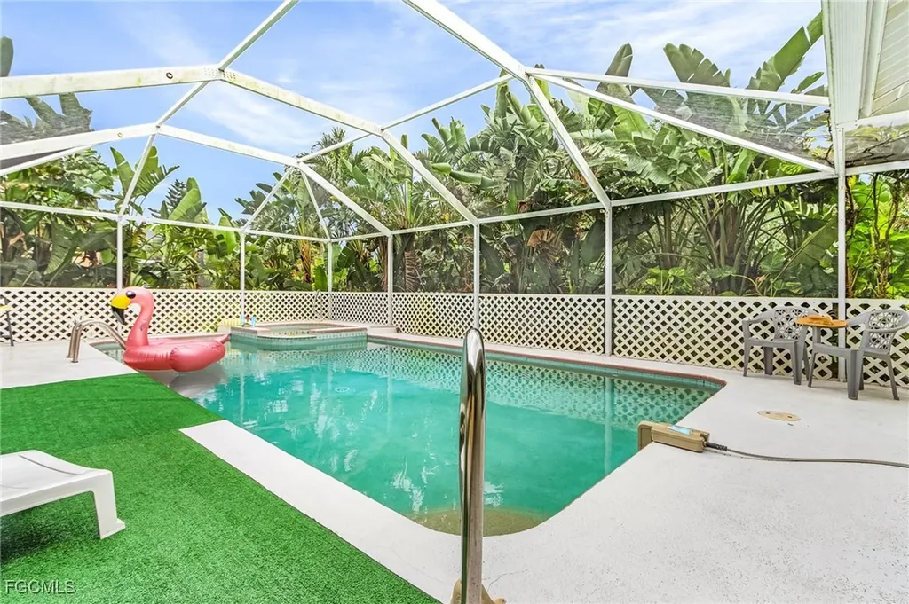 8549 S Lake Circle Fort Myers FL 33908
