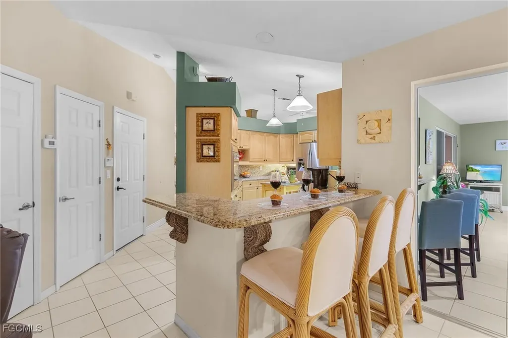 8549 S Lake Circle Fort Myers FL 33908