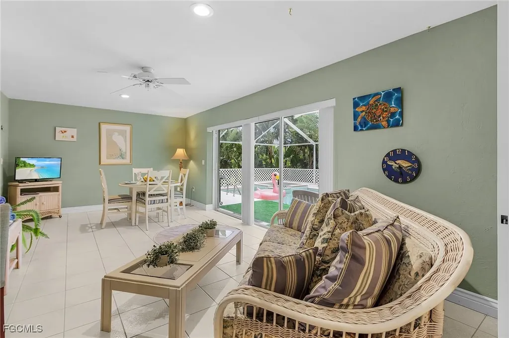 8549 S Lake Circle Fort Myers FL 33908