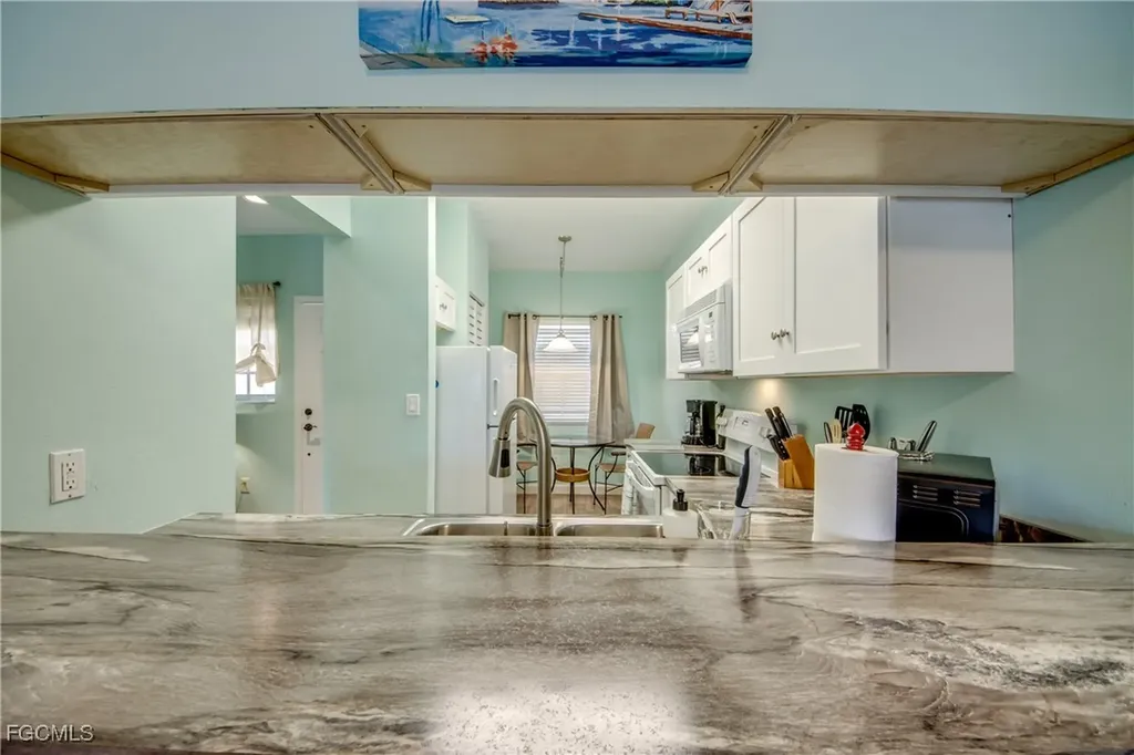 3347 N Key Drive North Fort Myers FL 33903