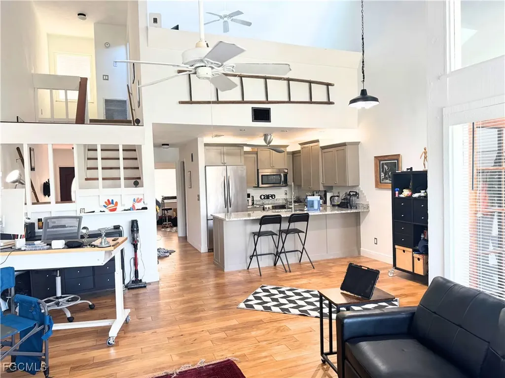 1715 SE 46th Lane Cape Coral FL 33904