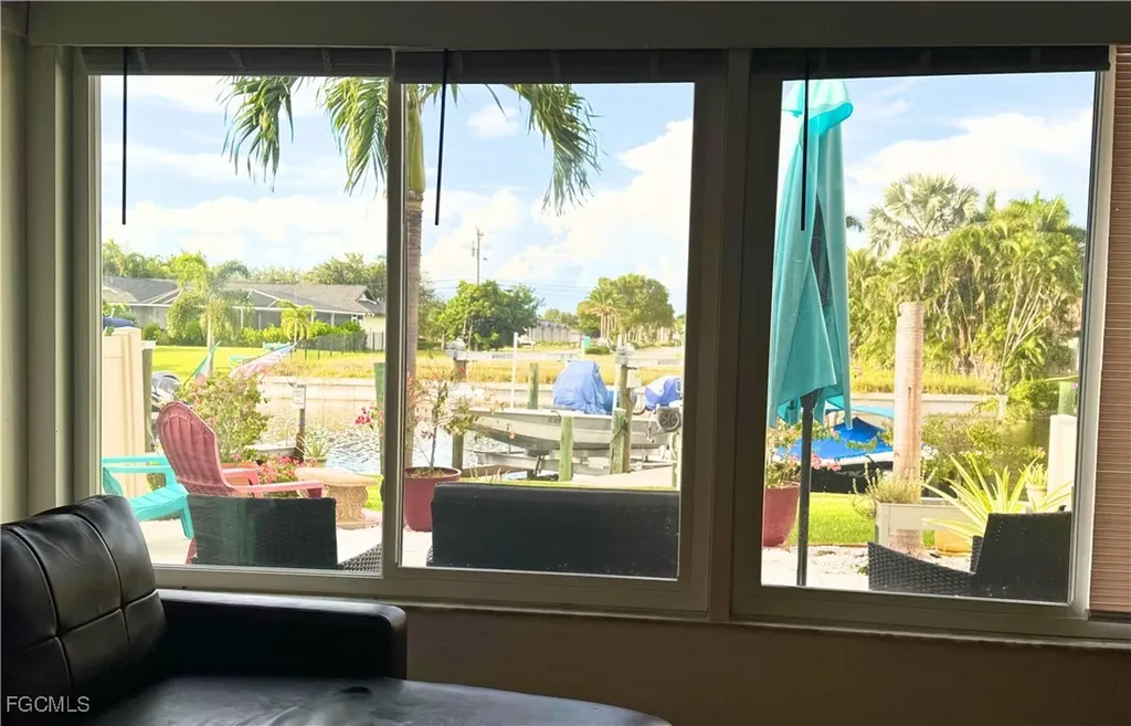 1715 SE 46th Lane Cape Coral FL 33904