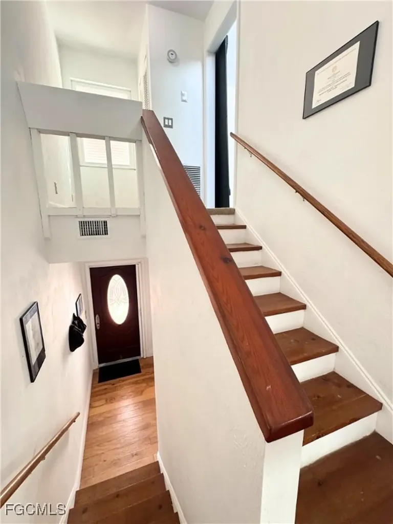 1715 SE 46th Lane Cape Coral FL 33904