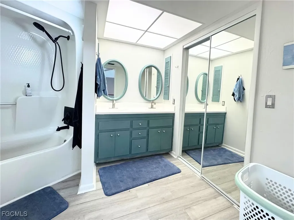 1715 SE 46th Lane Cape Coral FL 33904