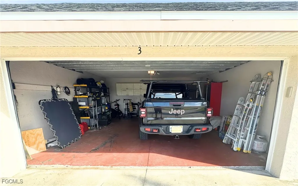 1715 SE 46th Lane Cape Coral FL 33904