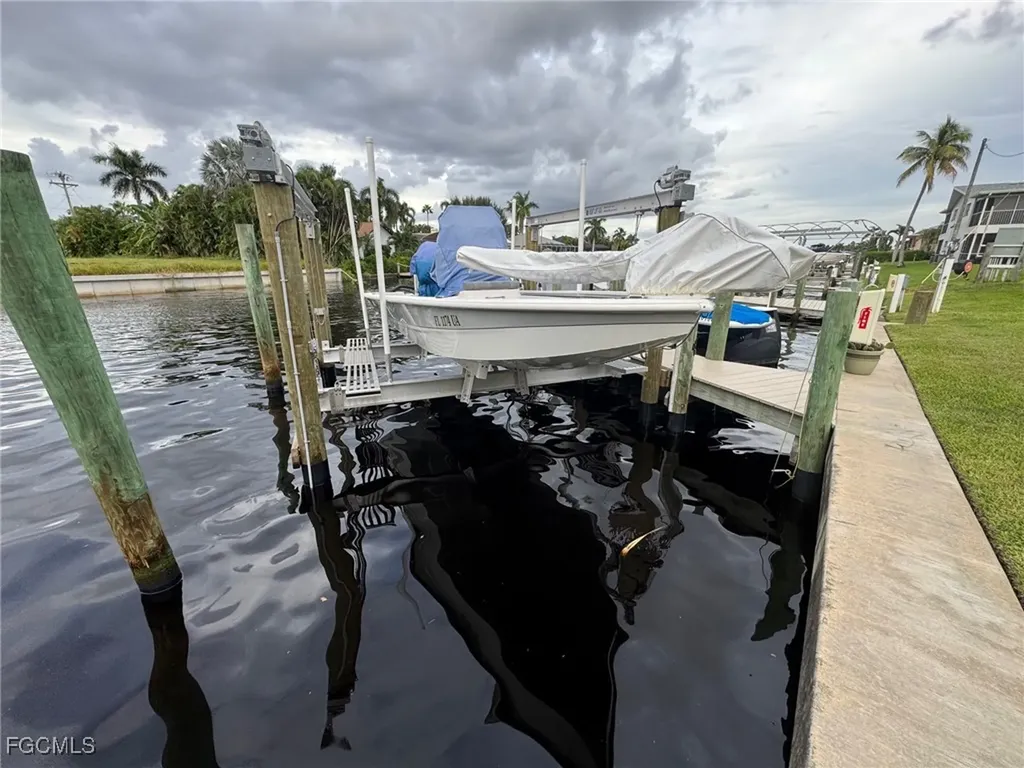 1715 SE 46th Lane Cape Coral FL 33904