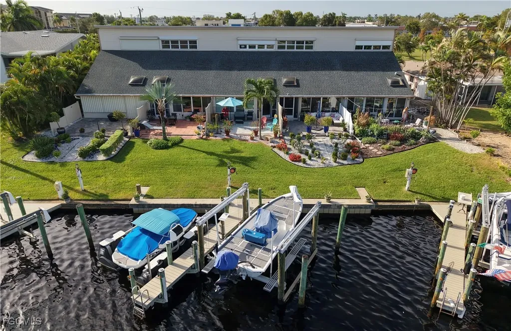 1715 SE 46th Lane Cape Coral FL 33904