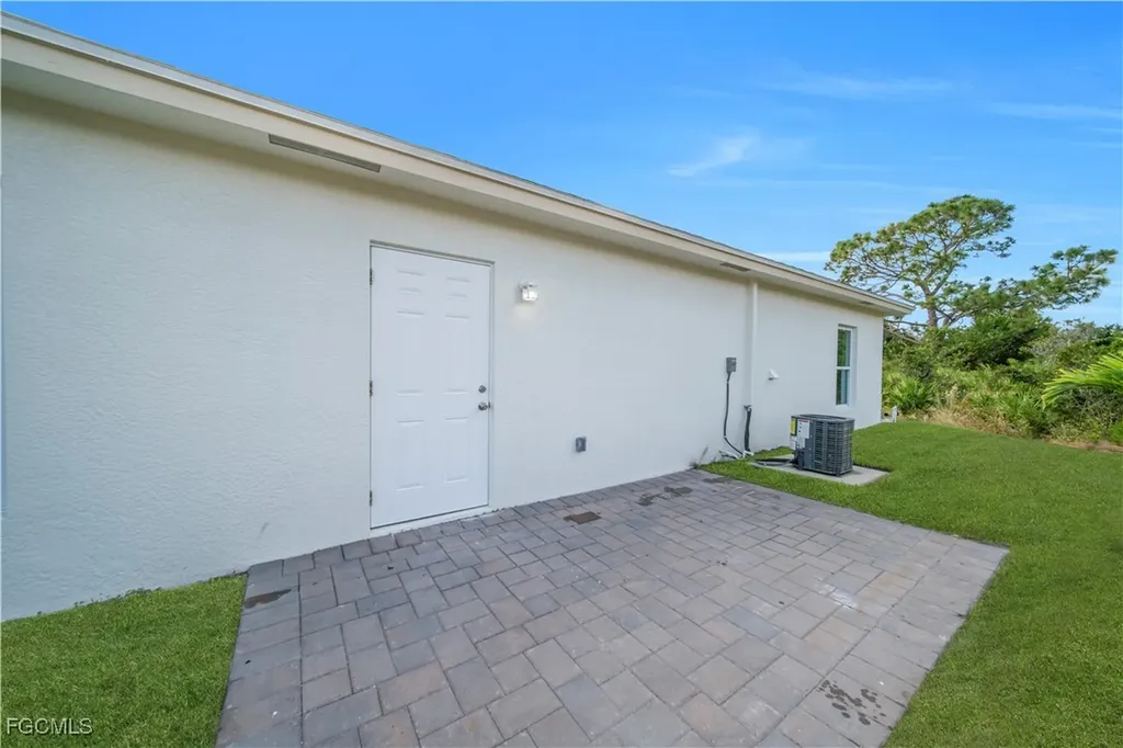 3302 39th Street W Lehigh Acres FL 33971