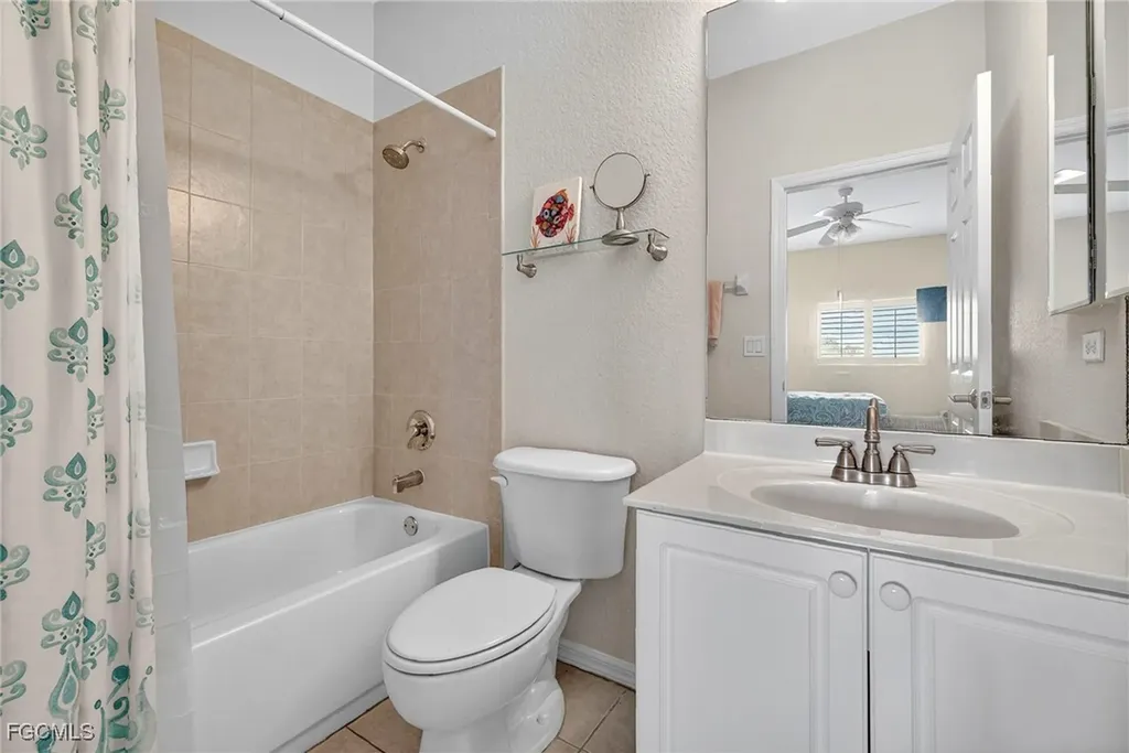 732 Victoria Drive Cape Coral FL 33904