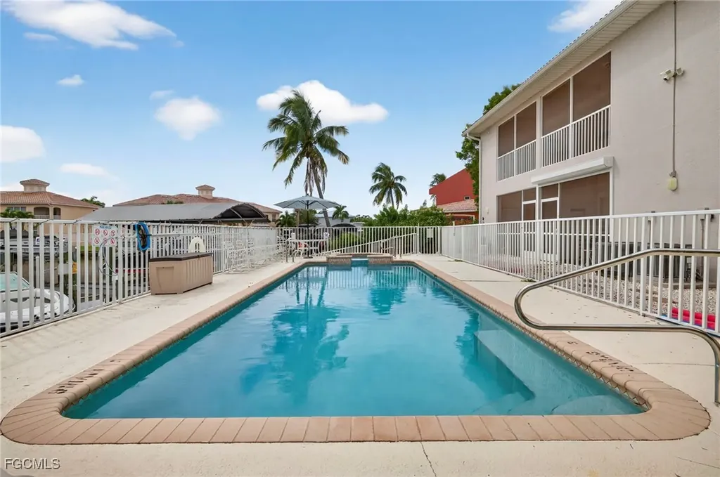 732 Victoria Drive Cape Coral FL 33904