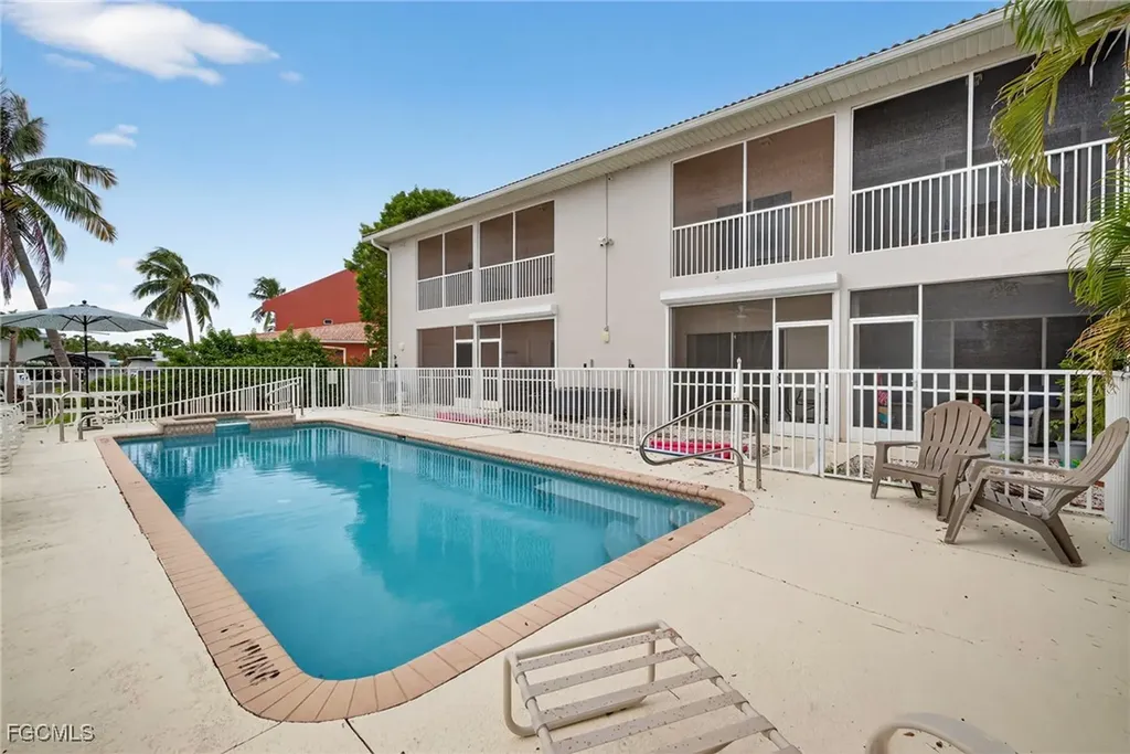 732 Victoria Drive Cape Coral FL 33904