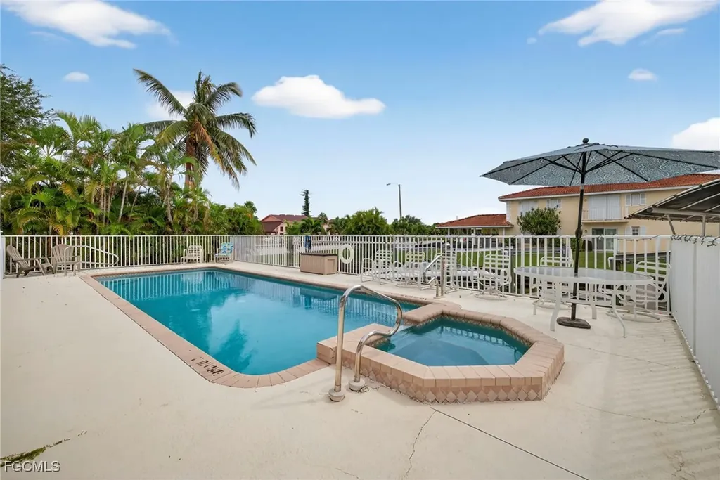 732 Victoria Drive Cape Coral FL 33904