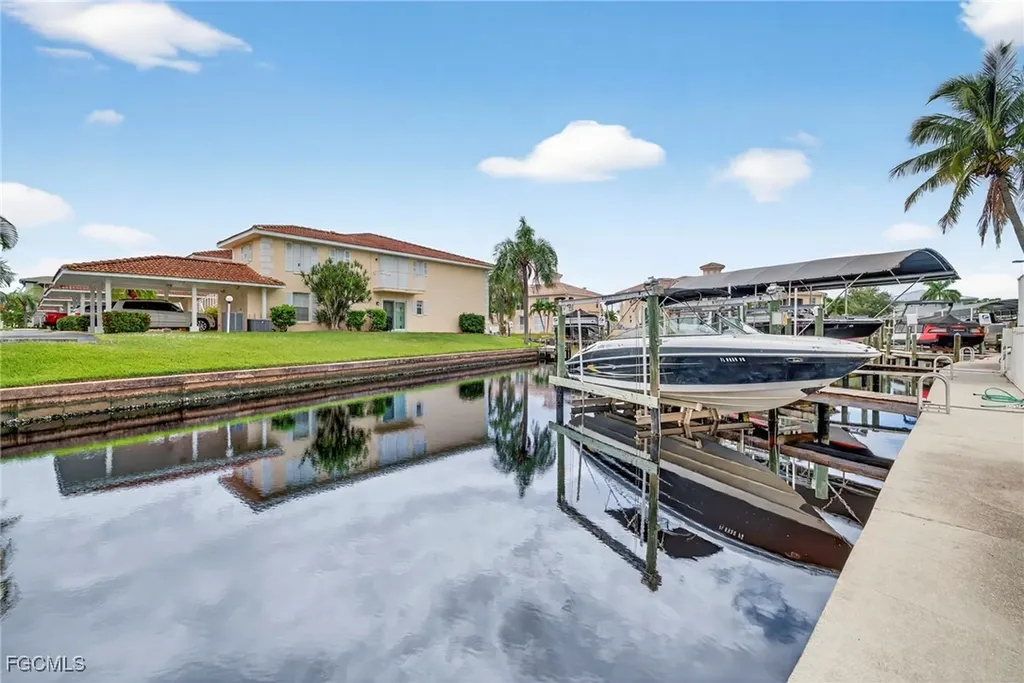 732 Victoria Drive Cape Coral FL 33904