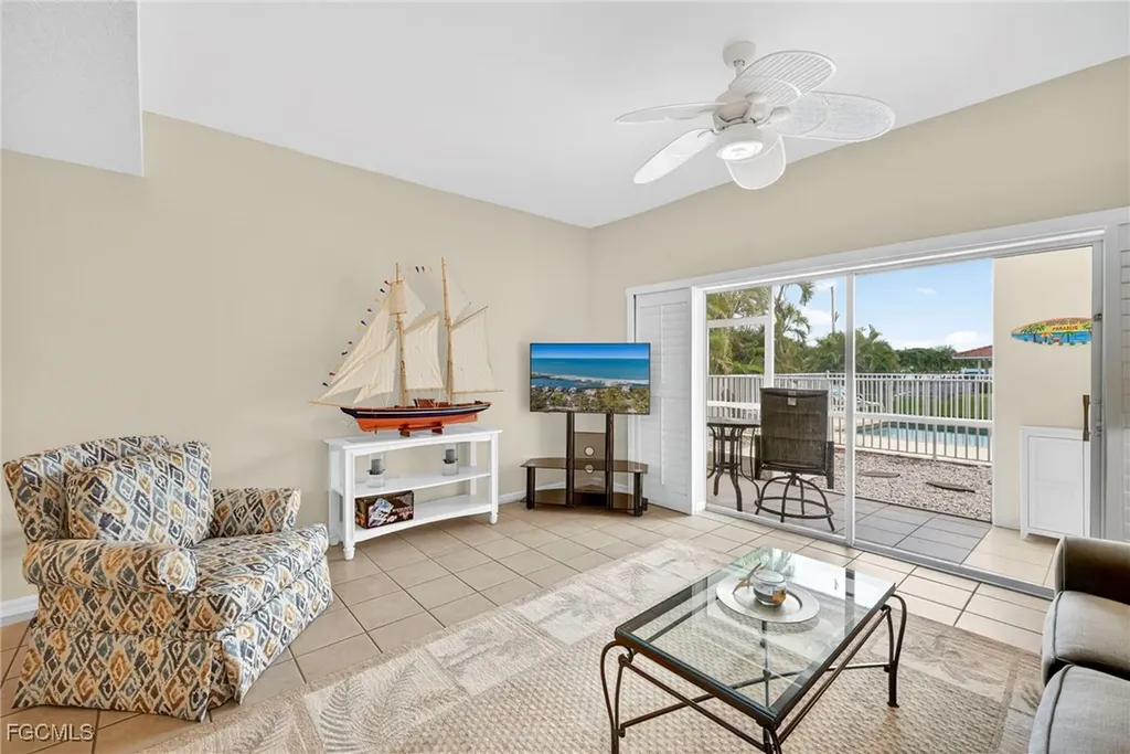 732 Victoria Drive Cape Coral FL 33904