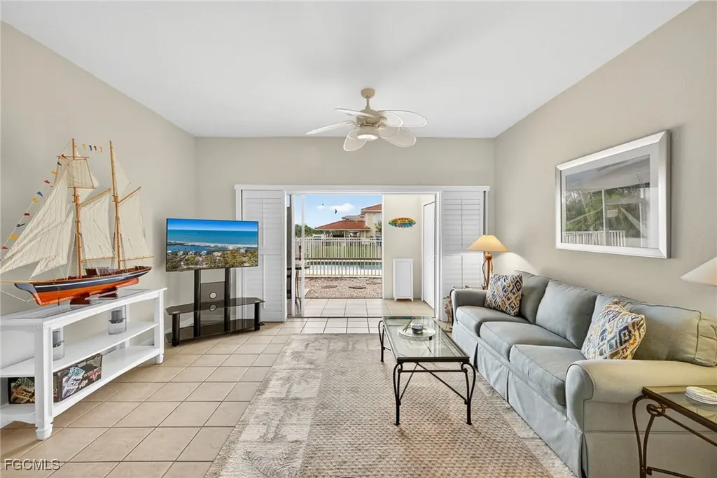 732 Victoria Drive Cape Coral FL 33904