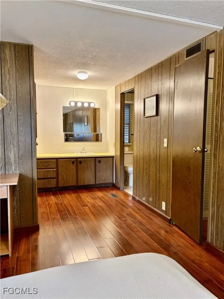 349 Shrub Lane S North Fort Myers FL 33917