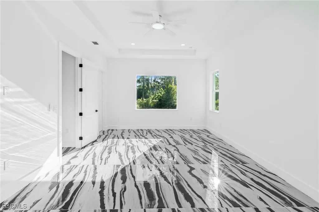 333 Lownde Avenue S Lehigh Acres FL 33974