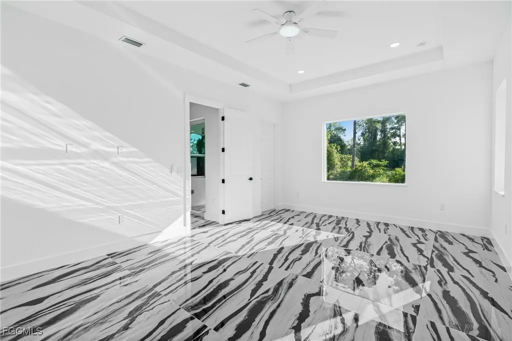 333 Lownde Avenue S Lehigh Acres FL 33974