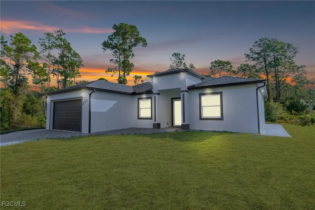 333 Lownde Avenue S Lehigh Acres FL 33974