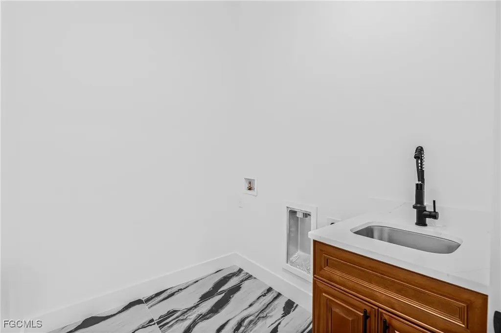 333 Lownde Avenue S Lehigh Acres FL 33974