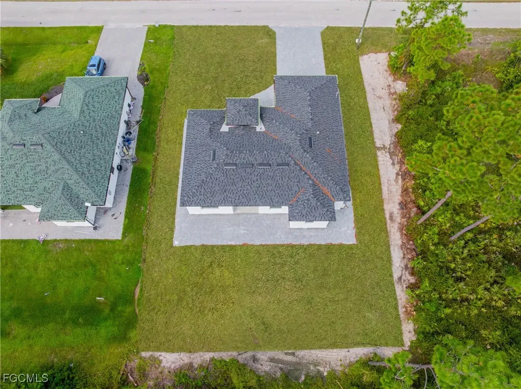 333 Lownde Avenue S Lehigh Acres FL 33974