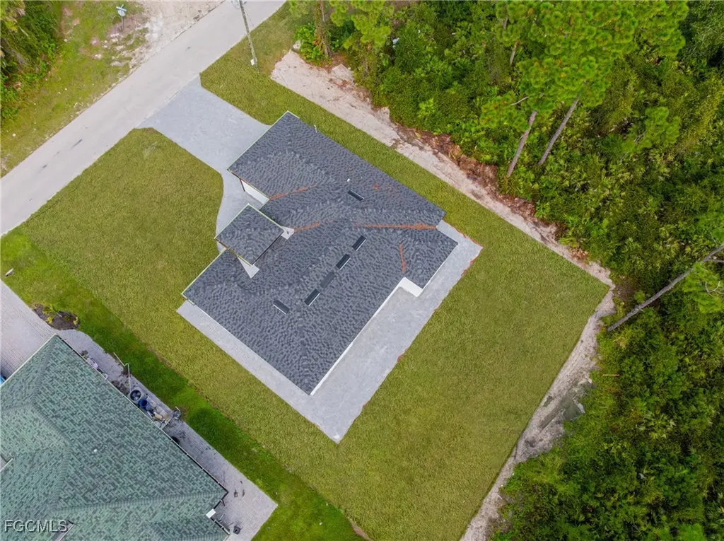 333 Lownde Avenue S Lehigh Acres FL 33974