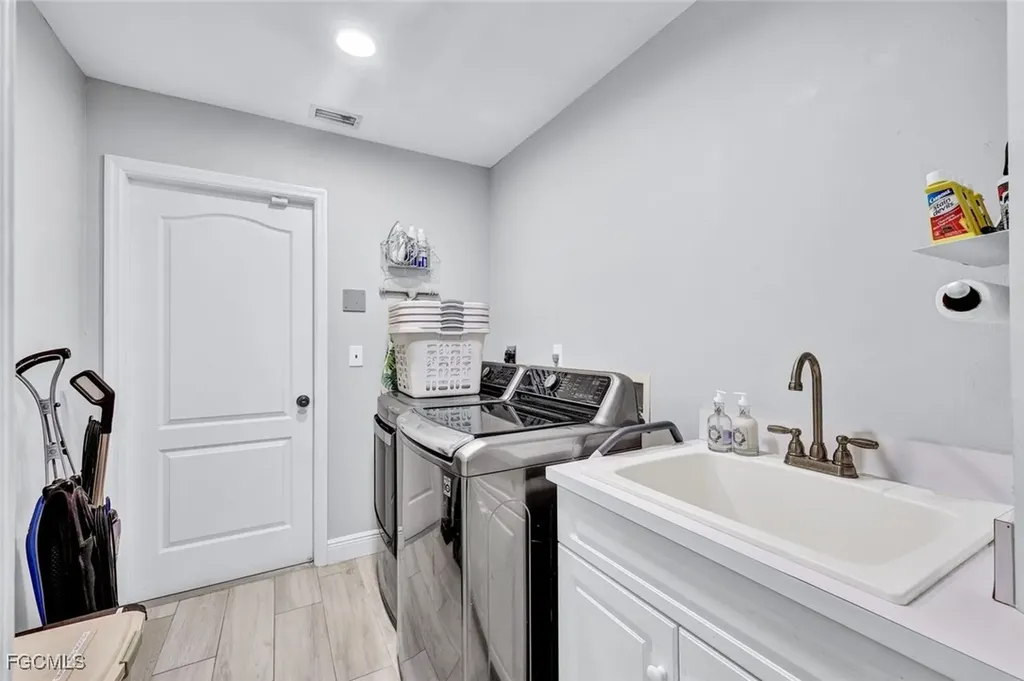 4328 SW 18th Avenue Cape Coral FL 33914