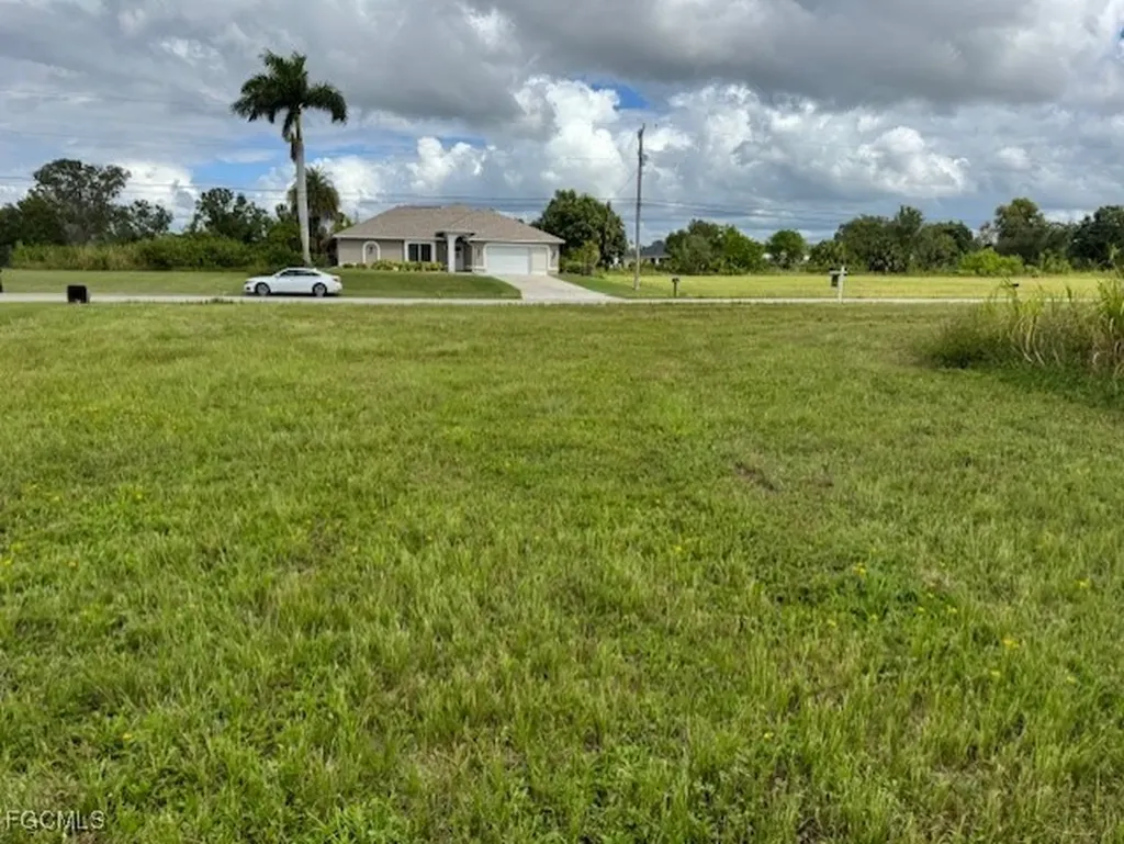 2116 NE 25th Terrace Cape Coral FL 33909