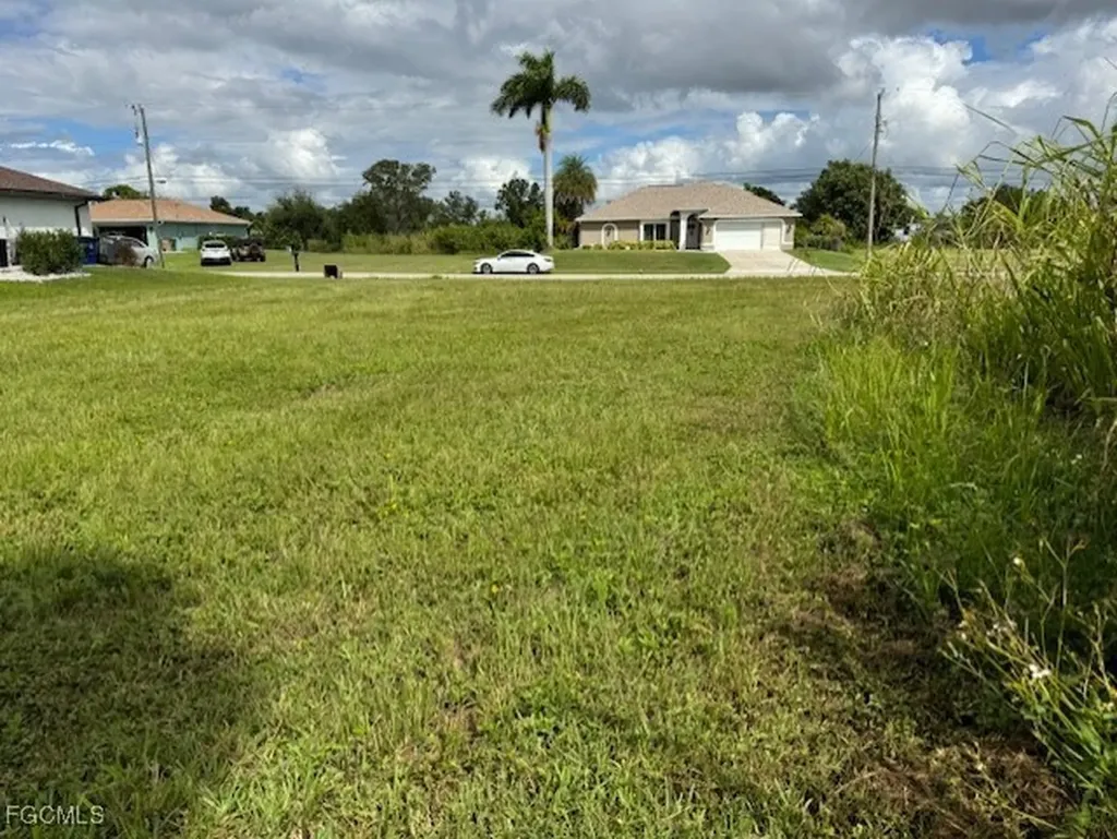 2116 NE 25th Terrace Cape Coral FL 33909