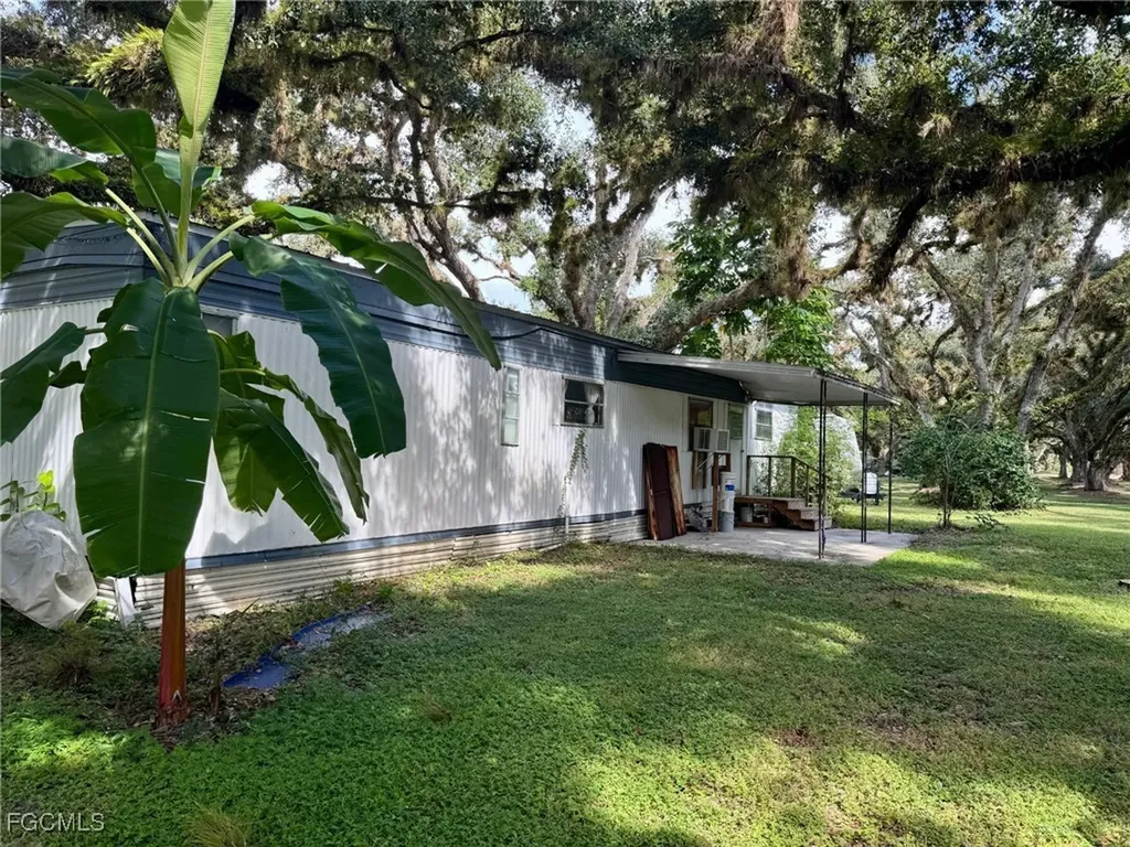 1269 Alex Boulevard Labelle FL 33935