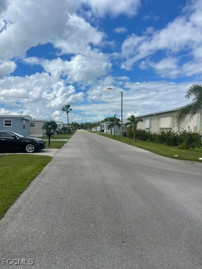 75 Hacienda Boulevard Fort Myers FL 33905