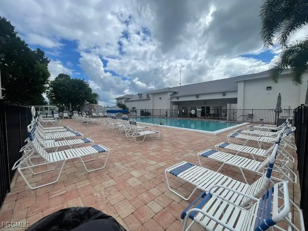 75 Hacienda Boulevard Fort Myers FL 33905