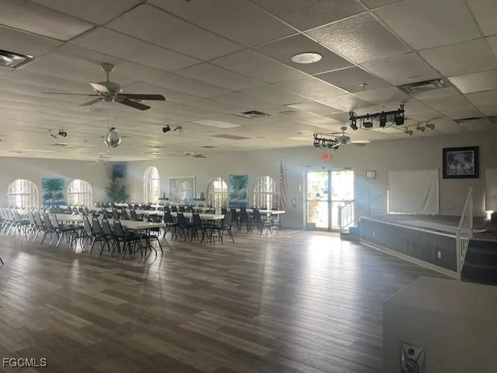 75 Hacienda Boulevard Fort Myers FL 33905