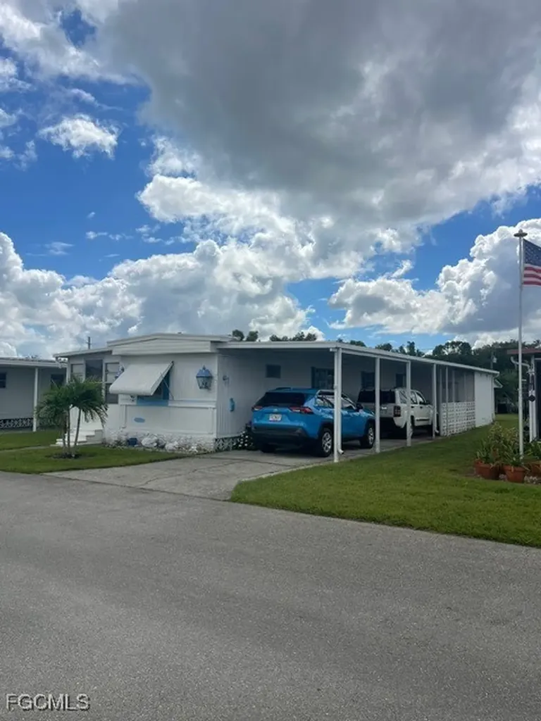 75 Hacienda Boulevard Fort Myers FL 33905