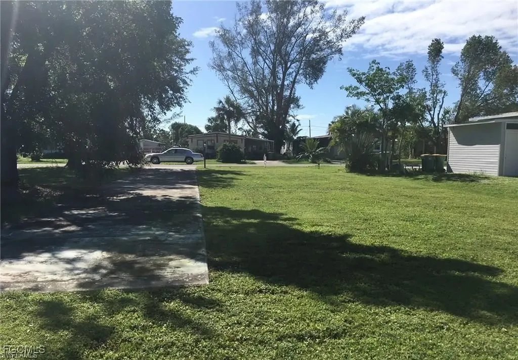 171 Pine Key Lane Naples FL 34114