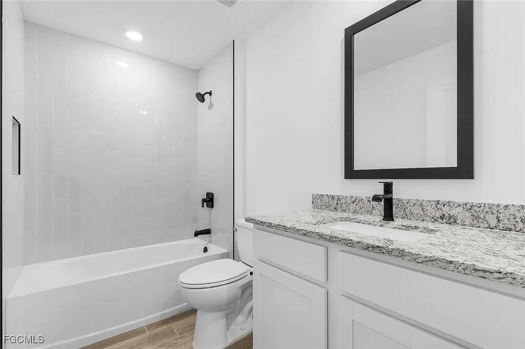 804 Gen D Macarthur Avenue Labelle FL 33935