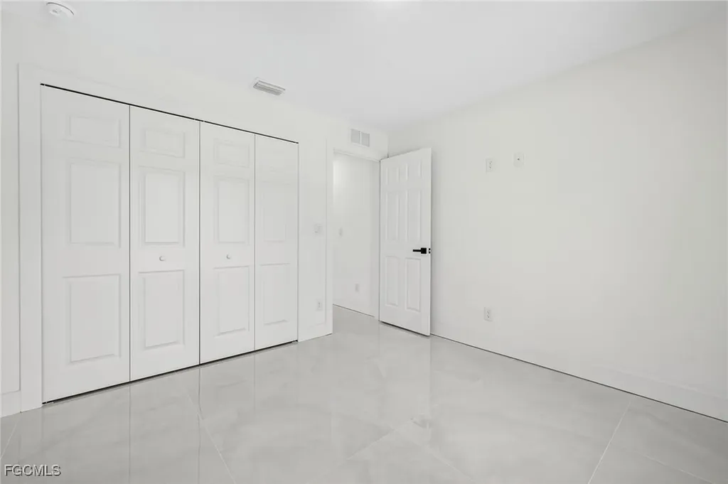 2916 Dora Avenue N Lehigh Acres FL 33971