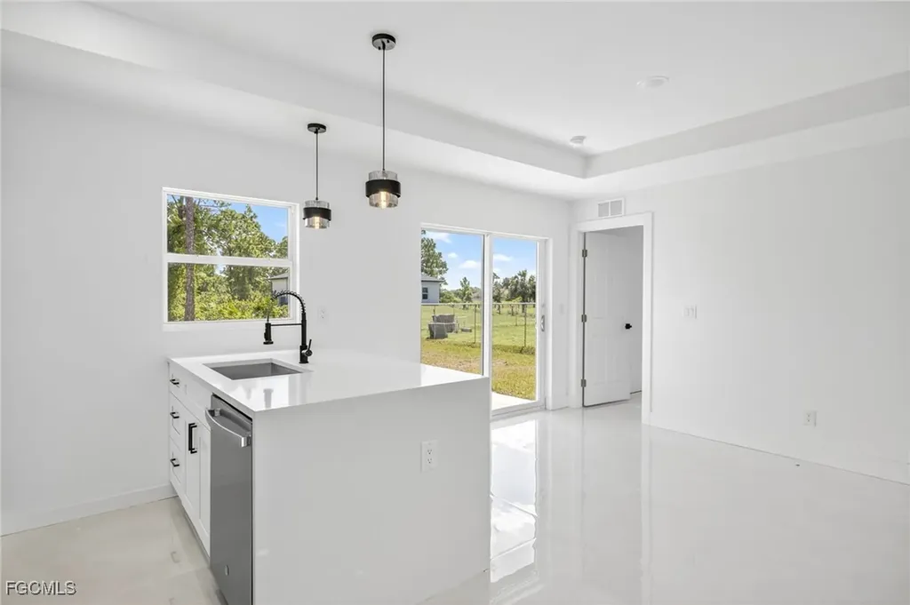 2916 Dora Avenue N Lehigh Acres FL 33971