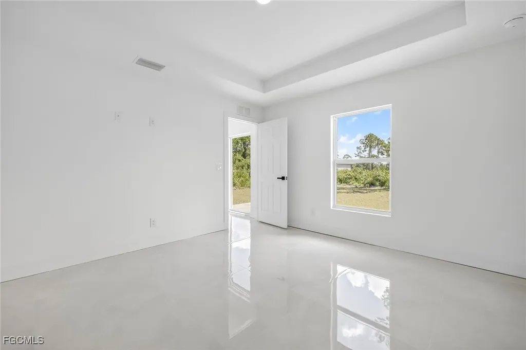 2916 Dora Avenue N Lehigh Acres FL 33971