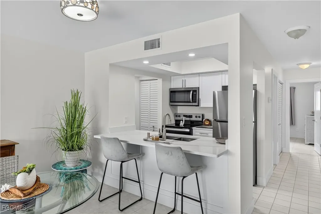 200 Lenell Road Fort Myers Beach FL 33931