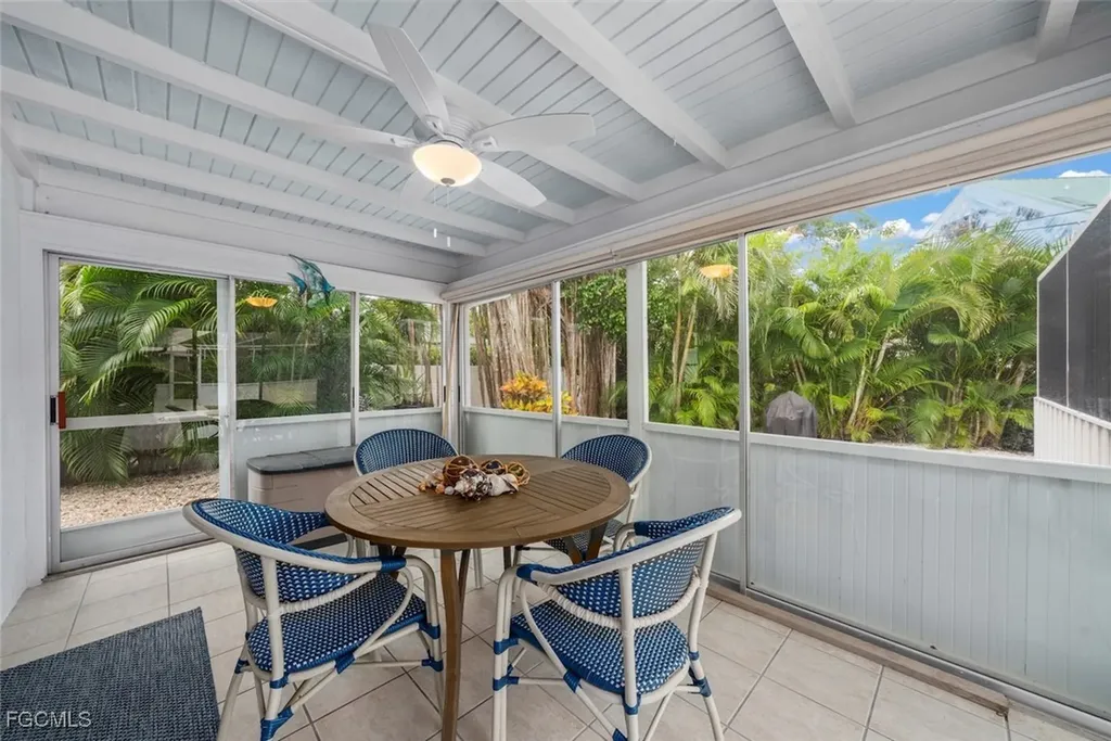 513 Rabbit Road Sanibel FL 33957