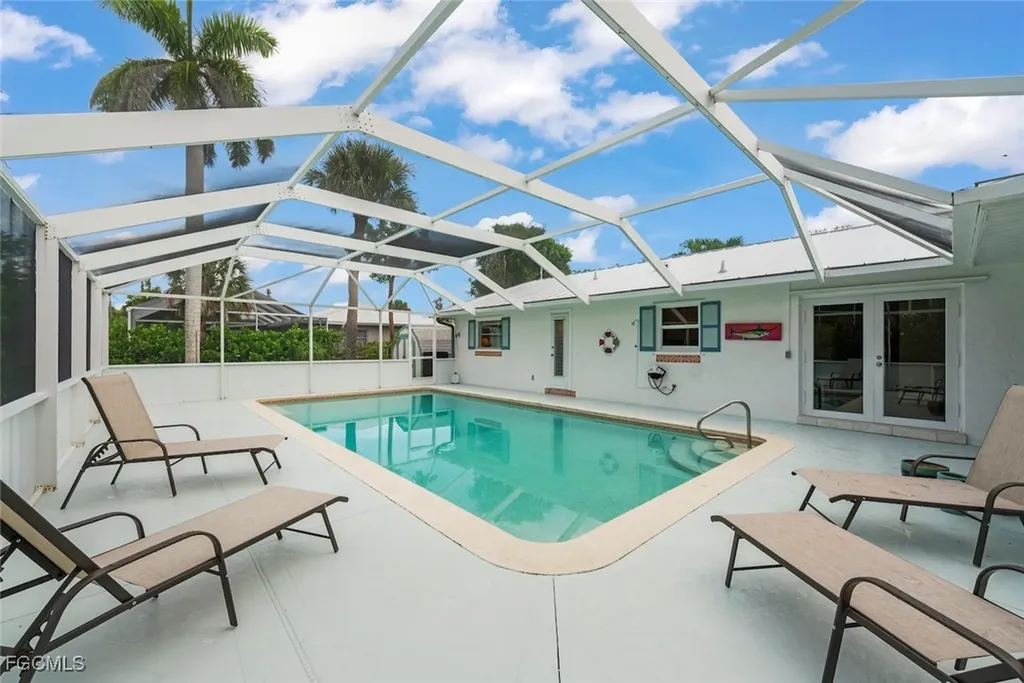 513 Rabbit Road Sanibel FL 33957