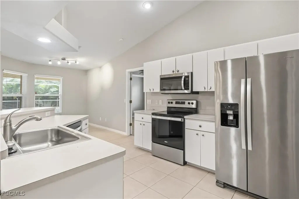 1806 SW 22nd Terrace Cape Coral FL 33991