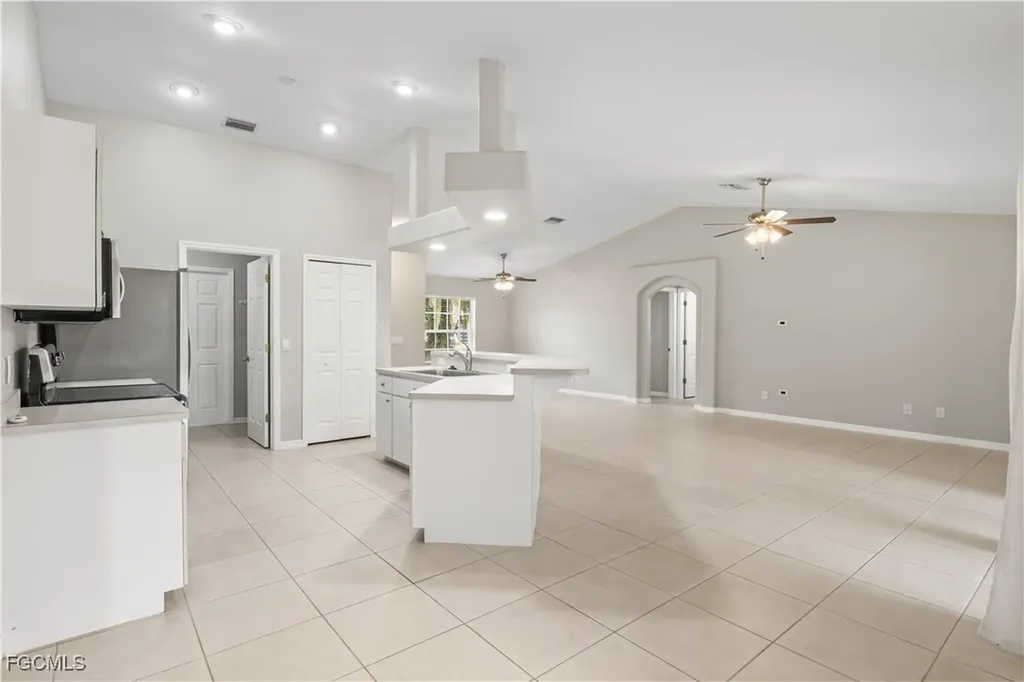 1806 SW 22nd Terrace Cape Coral FL 33991