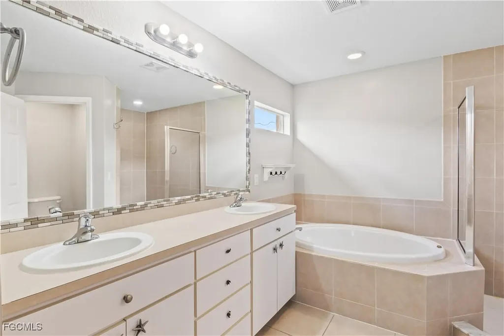 1806 SW 22nd Terrace Cape Coral FL 33991
