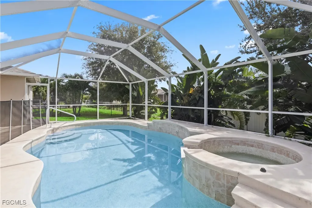 1806 SW 22nd Terrace Cape Coral FL 33991