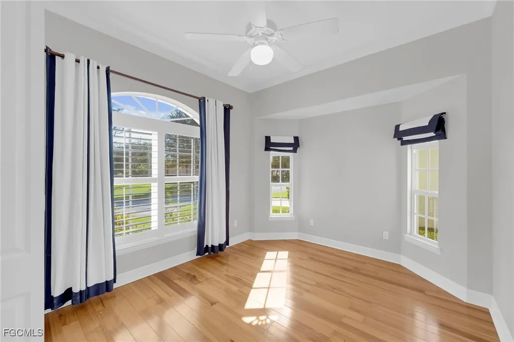 8642 S Lake Circle Fort Myers FL 33908