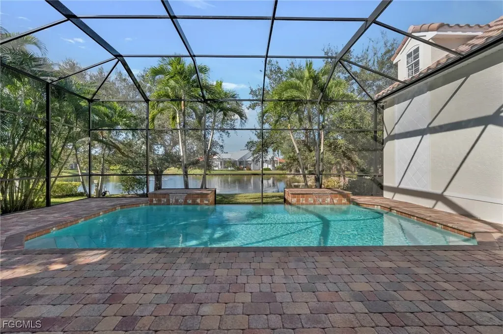 8642 S Lake Circle Fort Myers FL 33908